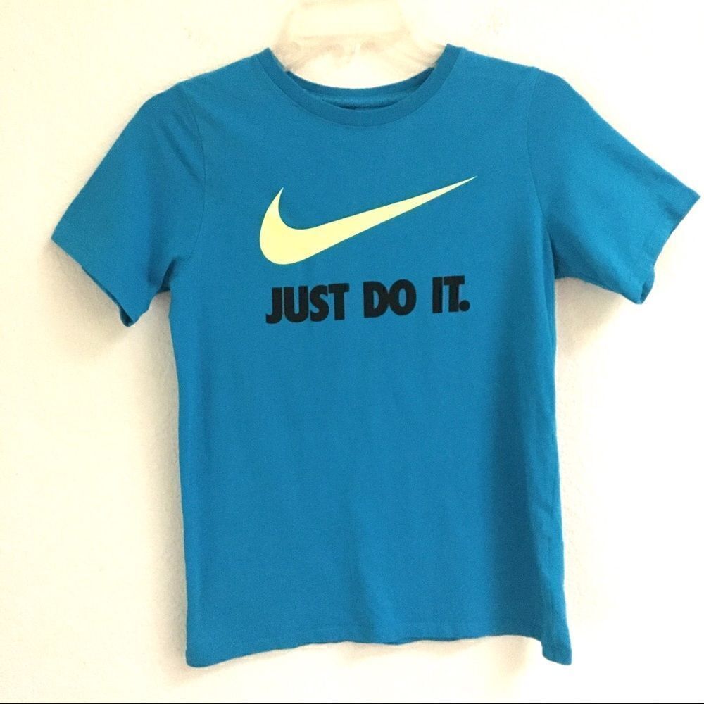 Youth “just do it” print Nike T-shirt L